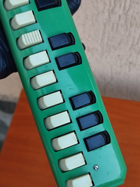 Clavieta vintage Hohner